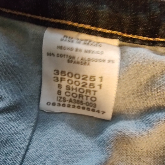 Lee jeans. 8 short. - Picture 5 of 10